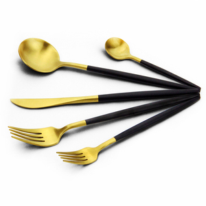Parte superior de oro de la cabeza y mango negro Juego de cubiertos de acero inoxidable <span class=keywords><strong>goa</strong></span> similares cubiertos - Product Image 6