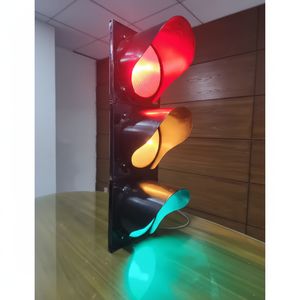 Feux de signalisation intelligents à LED de 300 mm, haute visibilité - Product Image 1