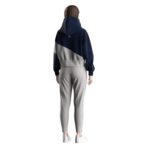 Ensembles de sweats à capuche courts légers pour femmes avec pantalons de survêtement assortis pour un look sportif décontracté - Product Image 3
