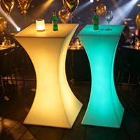 Comptoir de bar carré lumineux LED moderne pour l'extérieur, table élancée pour bar à domicile et hôtel, mobilier commercial élégant