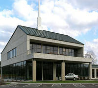 Bâtiments commerciaux modernes en structure acier préfabriquée, églises, chapelles