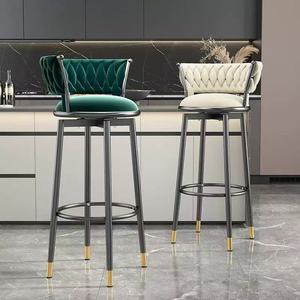 Chaise de bar Z pivotante en métal et velours, style nordique, haute, dorée, moderne, de luxe, pour cuisine, bar à domicile, salle à manger, écologique - Product Image 4