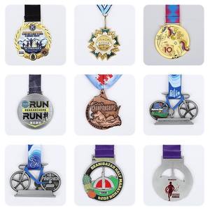 Vente en gros de médailles sportives personnalisées en émail souple ou dur, médailles personnalisées pour la course en montagne 5K, la course sur sentier et la course <span class=keywords><strong>virtuelle</strong></span> - Product Image 2