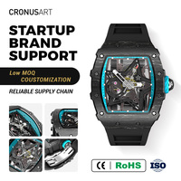 Montre mécanique pour homme en fibre de carbone, choix des collectionneurs, de style cyber taurin, recommandée pour les fêtes.