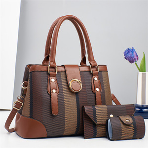 Nouvel <span class=keywords><strong>ensemble</strong></span> de sacs <span class=keywords><strong>à</strong></span> bandoulière de luxe pour femmes 2026, sacs <span class=keywords><strong>à</strong></span> <span class=keywords><strong>main</strong></span> en cuir de crocodile tendance avec portefeuilles pour femmes - Product Image 3