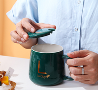 Mug à café en céramique écologique de Noël avec couvercle et cuillère, design moderne, tasse à lait pour la maison, ensemble cadeau pour mariage