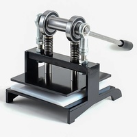 Machine professionnelle de découpe de caoutchouc pour raquettes de tennis de table