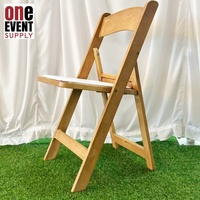 Chaise de jardin en résine à motif bois brun, design à lattes, pour événements extérieurs, équipement de location en gros