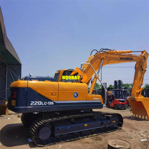 Excavatrice Hyundai 220LC-9S d'occasion, coréenne, 22 tonnes, modèle 2018, puissance 140 kW, capacité de la benne 1,1 m³ - Product Image 1