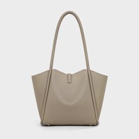 Sac à main de luxe pour femme en cuir véritable, imperméable, sac bandoulière brodé avec cordon de serrage et fermeture éclair, collection été 2025