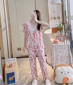 Abbigliamento da notte da donna in tre pezzi stile estivo <span class=keywords><strong>rosa</strong></span> a tre pezzi morbido elastico in vita <span class=keywords><strong>pigiama</strong></span> da donna e indumenti da notte - Product Image 5