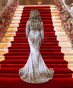 Caftan au design tendance et magnifique pour mariage, richement orné de perles de verre et de pierres en cristal = 2020. - Product Image 2