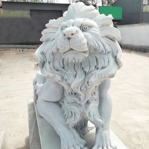 Estatua de León Grande, Estatua de León de Hormigón con Tallado a Mano, Estatua de León con Bola - Product Image 3