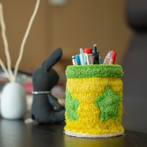 Porte-stylo en filet de loofah naturel fait main, décoration de bureau pour étudiants, rangement cylindrique, Zenidoo personnalisé pour entrepreneurs - Product Image 2