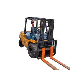 Montacargas Usado FD30 Mini, Capacidad de Carga de 5 Toneladas, Mástil de Dos Etapas, Elevación de 6 m, Motor Diésel, Tracción 4x4, Modelo 2022, Terreno Accidentado - Product Image 1