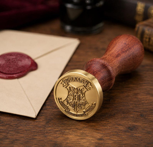 Timbro per sigillo in ceralacca ispirato al marchio del mago, regalo magico da collezione, con manico in legno e testa in ottone - Product Image 5