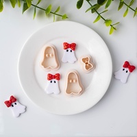 Moule de découpe fantôme style dessin animé avec nœud mignon en argile souple pour boucles d'oreilles et pendentifs, outil de bricolage pour Halloween