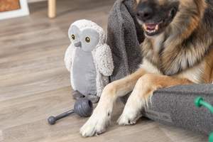 Peluche Reciclado de Búho <span class=keywords><strong>Emily</strong></span> de TRIXIE, 28 cm, Hecho en China, Sin Relleno - Product Image 2