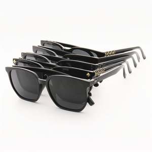 UV400付き男性女性偏光ドライビングストックサングラス用の既製混合卸売TR90スポーツサングラスの盛り合わせ - Product Image 6