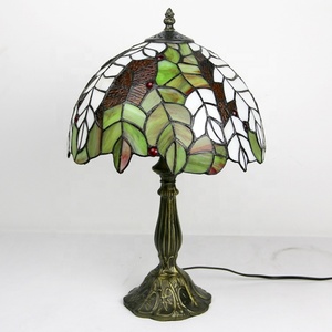 Lámpara de Techo LED de Estilo Mediterráneo LongHuiJing de 12 Pulgadas, Diseño Antiguo con Patrón de Uvas Coloridas, Vidrio Teñido, Flexible y Sencilla - Product Image 4
