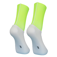Chaussettes de cyclisme personnalisées à compression pour le vélo, fournisseur, séchage rapide, respirantes, fabricant, uniforme de club, OEM, marque privée