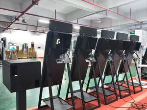 Photomaton avec écran tactile LCD, cadre LED, logiciel IA pour smartphones et iPad, stocké aux États-Unis - Product Image 6