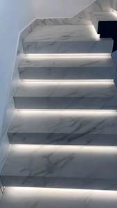 Losas de <span class=keywords><strong>piedra</strong></span> sinterizada blanca personalizada Paneles de pared de Carrara artificiales de alta calidad <span class=keywords><strong>Piedra</strong></span> premium a <span class=keywords><strong>precios</strong></span> competitivos - Product Image 3