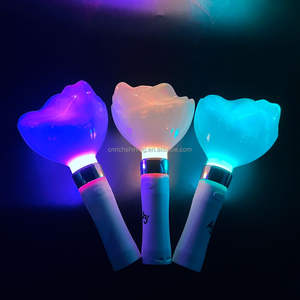 Richshining แท่งไฟรูปกุหลาบอย่างเป็นทางการสำหรับคอนเสิร์ต Ag3 K-Pop แบบแท่งไฟกะพริบอุปกรณ์สำหรับการเชียร์คอนเสิร์ตของแฟนๆ - Product Image 2
