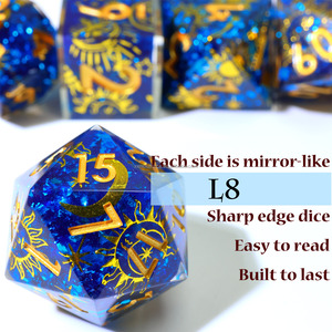Jeu de dés polyédriques créatifs à bords vifs en résine, faits à la main, avec un thème mystérieux pour les jeux de table Dungeons & Dragons - L8 - Product Image 6
