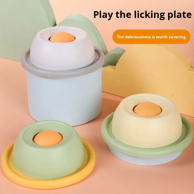 Wholesale Hot Sale Pet Lick Mat Toy Anti Spill Easy to Clean Dog Cat Licking Bowl Boredom Relief Pet Supplies