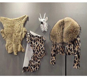 Top corto grueso y cálido con estampado de leopardo, <span class=keywords><strong>chaqueta</strong></span> de bombardero de piel de oveja genuina con cuello de mapache peludo <span class=keywords><strong>grande</strong></span> y esponjoso - Product Image 3