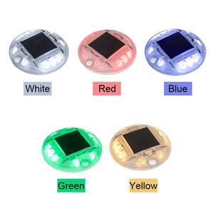 Luz LED Solar <span class=keywords><strong>de</strong></span> Alta Luminosidad para Señalización Vial con Película Transparente Laminada <span class=keywords><strong>de</strong></span> PC, Material IP68 Impermeable - Product Image 3