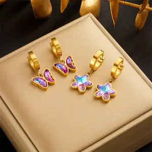 Novedades 316L Acero inoxidable 18K Pvd chapado en oro mariposa Bling lindos pendientes de diamantes para mujeres niñas