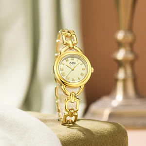 Reloj de Cadena Vintage de Lujo Ligero Especial de Navidad para Mujer - Product Image 1