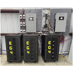 Kit de batterie au lithium empilable E G 4 LL-S 48V 30,72 kWh 30-40 kW 6 batteries pour serveur pré-assemblées avec porte fermée hybride - Product Image 4