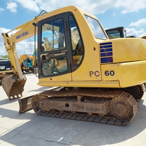 Excavadora sobre orugas hidráulica Komatsu PC60 usada con componentes de engranajes y bombas Opciones multimodelo en stock - Product Image 1