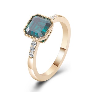 Anillos de Compromiso de Moda Chapados en Oro de 18k con Moissanita para Chicas, Anillos Vintage con Corte Asscher, Personalizables, Regalo de Aniversario - Product Image 2