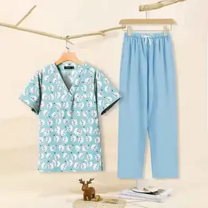 2025 कस्टम लुभावनी अस्पताल नर्सिंग स्क्रब सूट शीर्ष + पैंट त्वचा के अनुकूल थोक सुंदर मुद्रित स्क्रैब वर्दी सेट - Product Image 6