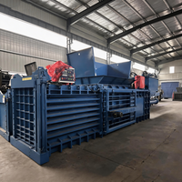 Presse à balles horizontale polyvalente à entraînement hydraulique pour le bois, le verre, le métal et le plastique, avec corde
