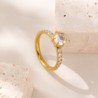 Bague de mariage en zircon étincelant pour femme, en acier inoxydable plaqué or, bijoux de luxe, solitaire, vente en gros pour filles et femmes