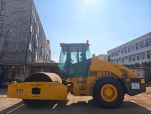 <b>Used</b> XS203J <b>Road</b> <b>Roller</b> Good Condition Well-maintenance All Spare Parts Available Worldwide Original Engine Ready for Shipment - Product Image 1