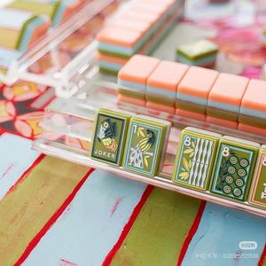 Ensemble de jeu de mahjong pliable de luxe personnalisé avec motifs gravés et imprimés, tuiles en acrylique anti-décoloration pour 4 joueurs - Product Image 3