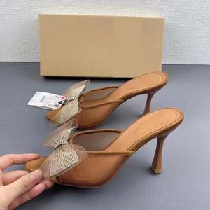 Nouveau 2025 été femmes chaussures pointues tressées noir blanc épissage talon épais creux peu profond fronde sandales - Product Image 4