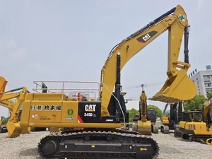 Excavatrice CAT 349D 2L avec godet de terrassement, poids opérationnel de 34 tonnes, modèle d'occasion - Product Image 3