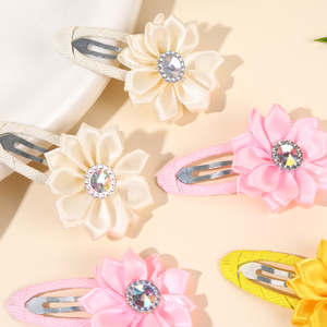 CN 8PCS Mini Pinces à <span class=keywords><strong>Cheveux</strong></span> Florales en Satin Printemps-Été, Multicolores, à Pression, pour Filles, Coiffure de Mariage - Product Image 2