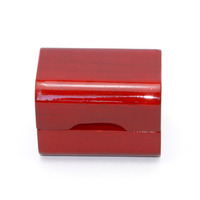 Boîte à bague en bois rouge brillant avec logo personnalisé, boîte à bijoux de luxe en bois massif pour bague de fiançailles ou de mariage