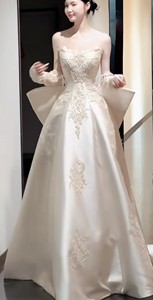S0659Y 2026 Nouvelle <span class=keywords><strong>Robe</strong></span> de Mariée <span class=keywords><strong>Hiver</strong></span> Haut de Gamme en Satin Sans Bretelles Style Français Légère pour Petite Mariée - Product Image 2