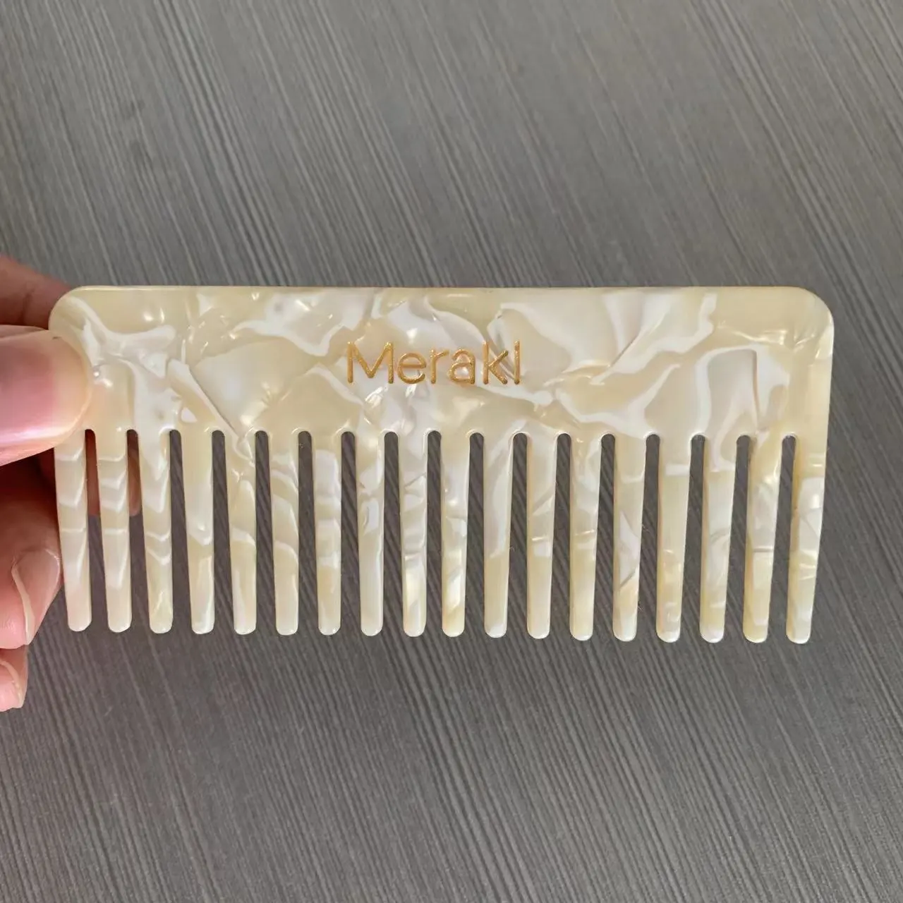 BSCI Audited Factory Wholesale Custom Logo 4 mm Korean Women Girls Wide Tooth Hair Cellulose Acetate Hair Comb