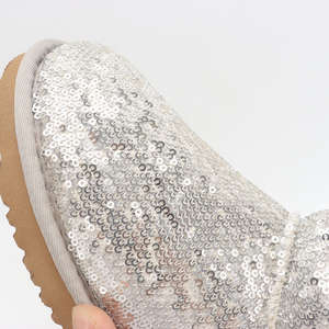 Nouvelles <span class=keywords><strong>bottes</strong></span> de neige scintillantes pour femmes, tendance automne-hiver 2025, à enfiler, avec doublure en peluche chaude, design tendance Ug, bout rond - Product Image 6