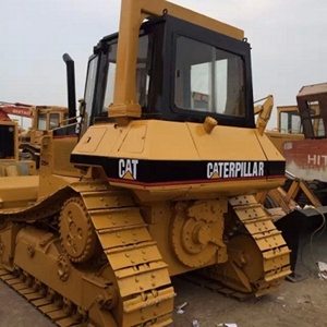 รถดันดิน Caterpillar D5H พร้อมใบมีดขนาดใหญ่ มอเตอร์ เกียร์ ปั๊ม และชิ้นส่วนแกนลูกปืน อะไหล่เครื่องจักรก่อสร้างมือสอง ปี 2023 - Product Image 4